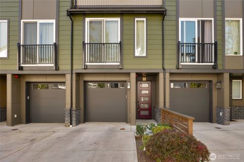 Photo of 18521 1st Avenue NE #B, Shoreline, WA 98155 (MLS # 2437135)