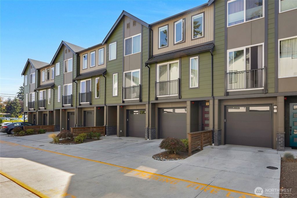 Photo of 18521 1st Avenue NE #B, Shoreline, WA 98155 (MLS # 2437135)