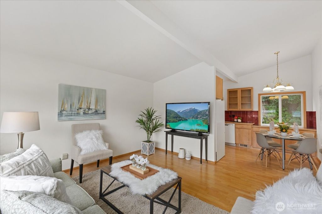 Photo of 14050 91st Place NE, Kirkland, WA 98034 (MLS # 2499462)