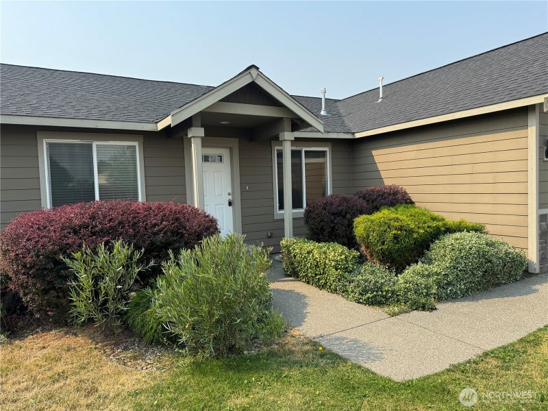 204 W 26th Avenue