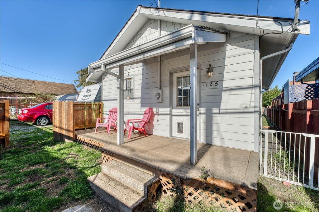 Photo of 126 W 4th Street, Port Angeles, WA 98362 (MLS # 2447697)