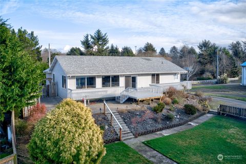 Photo of 13005 N Alley Aly, Long Beach, WA 98631 (MLS # 2028145)