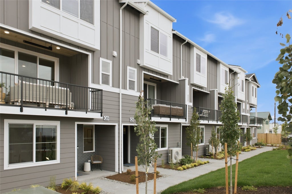 Photo of 21029 87th Avenue SE #N3, Snohomish, WA 98296 (MLS # 2594823)