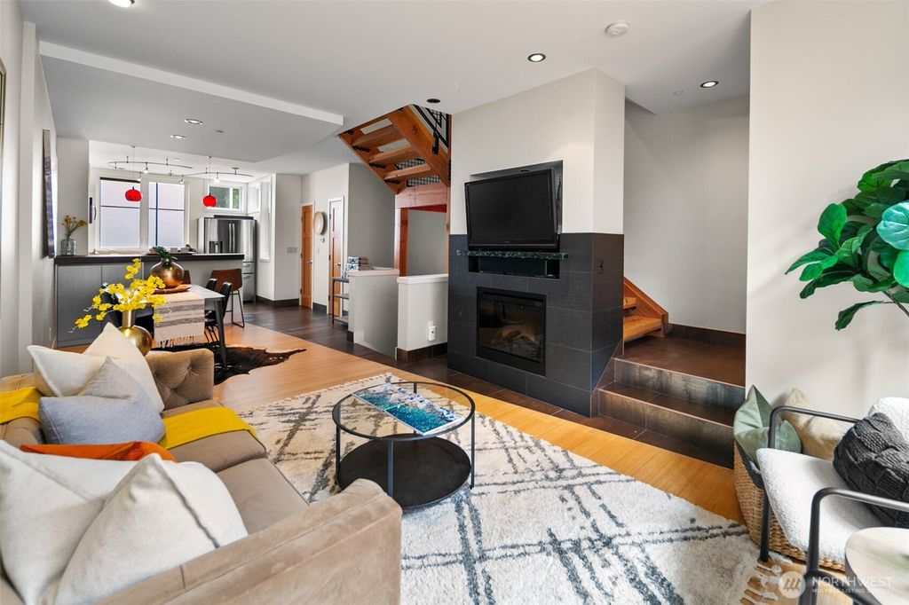 Photo of 3629 Dayton Avenue N #B, Seattle, WA 98103 (MLS # 2391864)