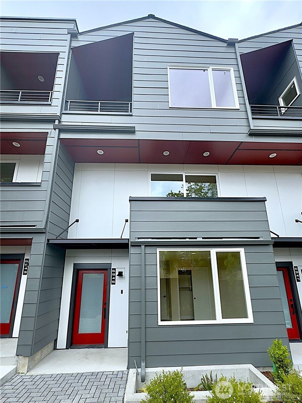 Photo of 6951 42nd Avenue S, Seattle, WA 98118 (MLS # 2458906)