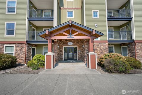 Photo of 700 32nd Street #A412, Bellingham, WA 98225 (MLS # 2429399)