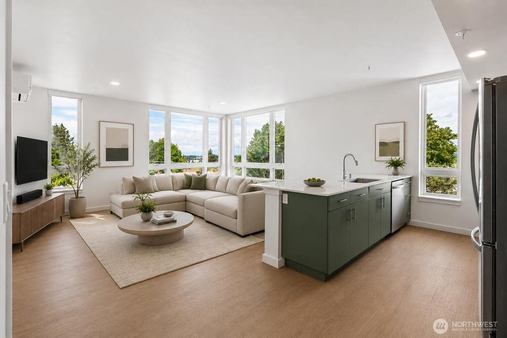 Photo of 5819 Phinney Avenue N #501, Seattle, WA 98103 (MLS # 2539275)