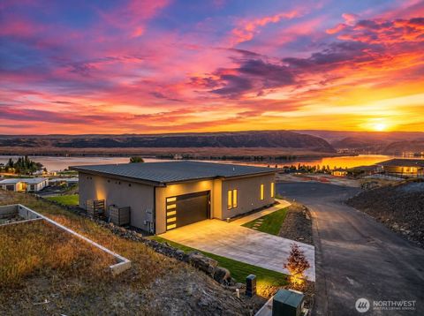 Photo of 23339 NW Spur Lane, Quincy, WA 98848 (MLS # 2524073)