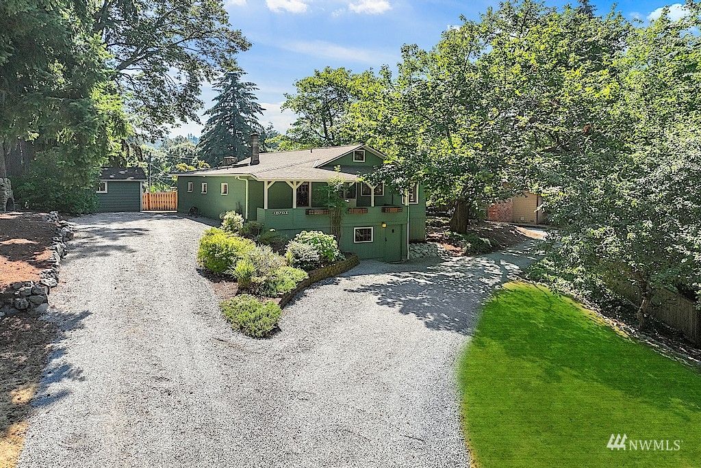 Photo of 10703 Sunrise Drive, Bothell, WA 98011 (MLS # 1986569)