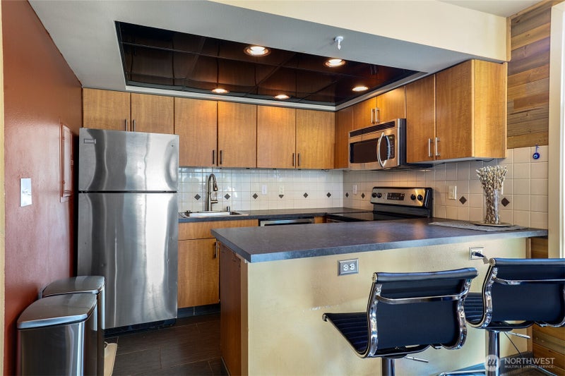 905 Cherry Street 102