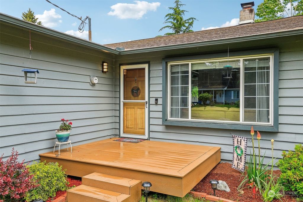 Photo of 26224 13th Place S, Des Moines, WA 98198 (MLS # 2243973)