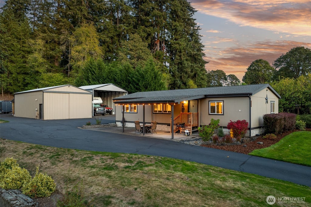 Photo of 144 Paradise Acres Road, Kalama, WA 98625 (MLS # 2586900)