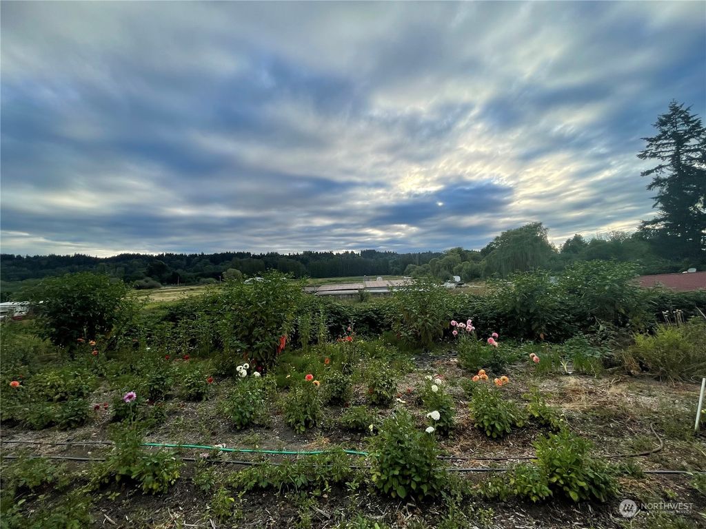 Photo of 15165 148th Avenue NE, Woodinville, WA 98072 (MLS # 2000014)