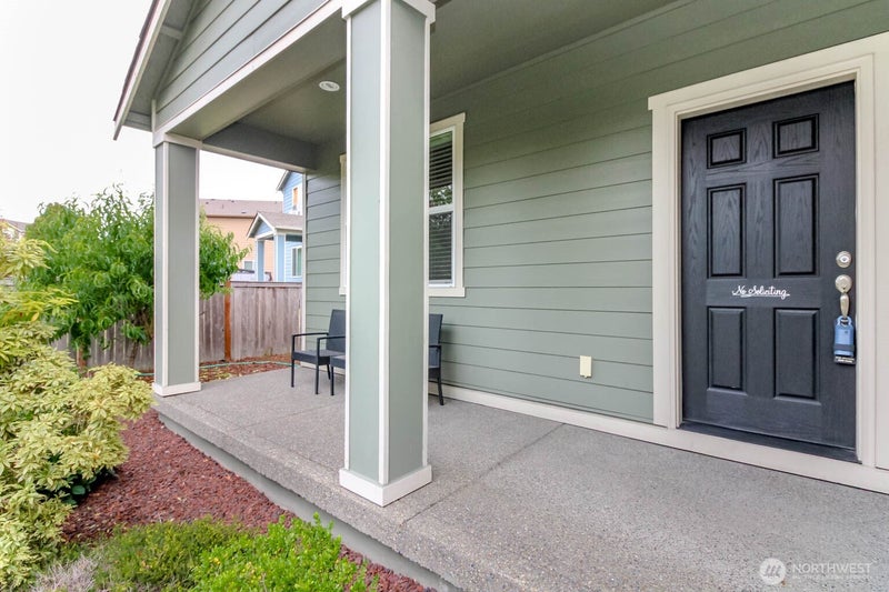 1909 195th Street Ct E