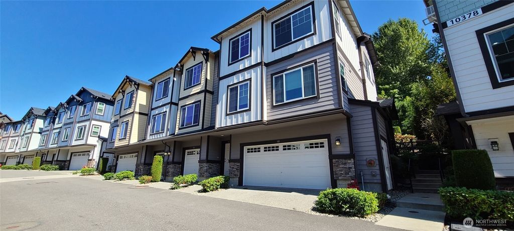 Photo of 10384 157th Place NE #101, Redmond, WA 98052 (MLS # 2522578)