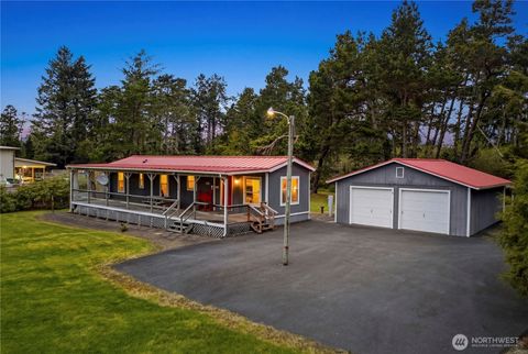 Photo of 1507 227th Place, Ocean Park, WA 98640 (MLS # 2518406)