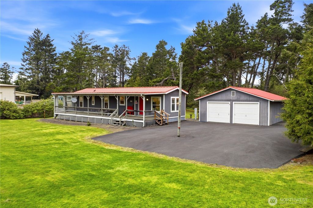 Photo of 1507 227th Place, Ocean Park, WA 98640 (MLS # 2518406)