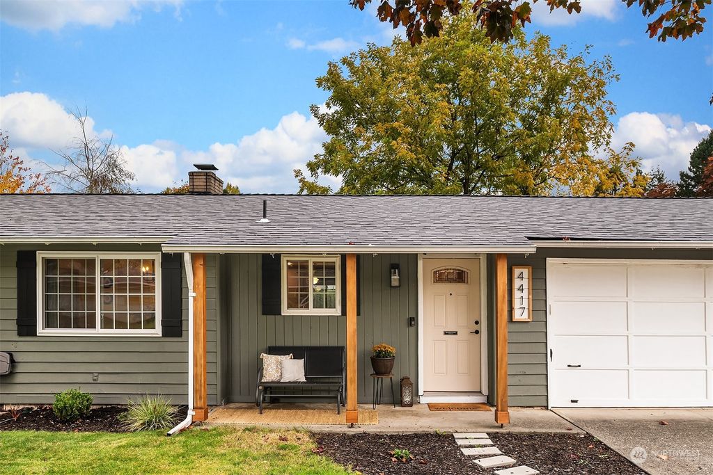 Photo of 4417 123rd Place NE, Marysville, WA 98271 (MLS # 2305184)