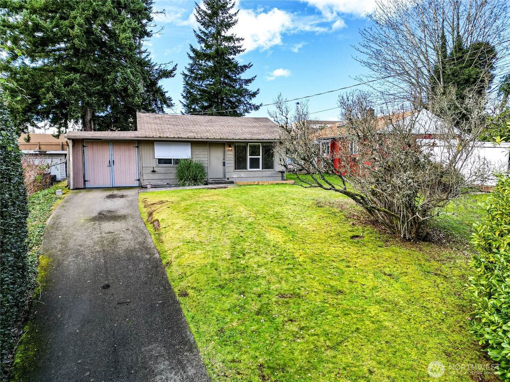 Photo of 21320 68th Avenue W, Lynnwood, WA 98036 (MLS # 2480844)