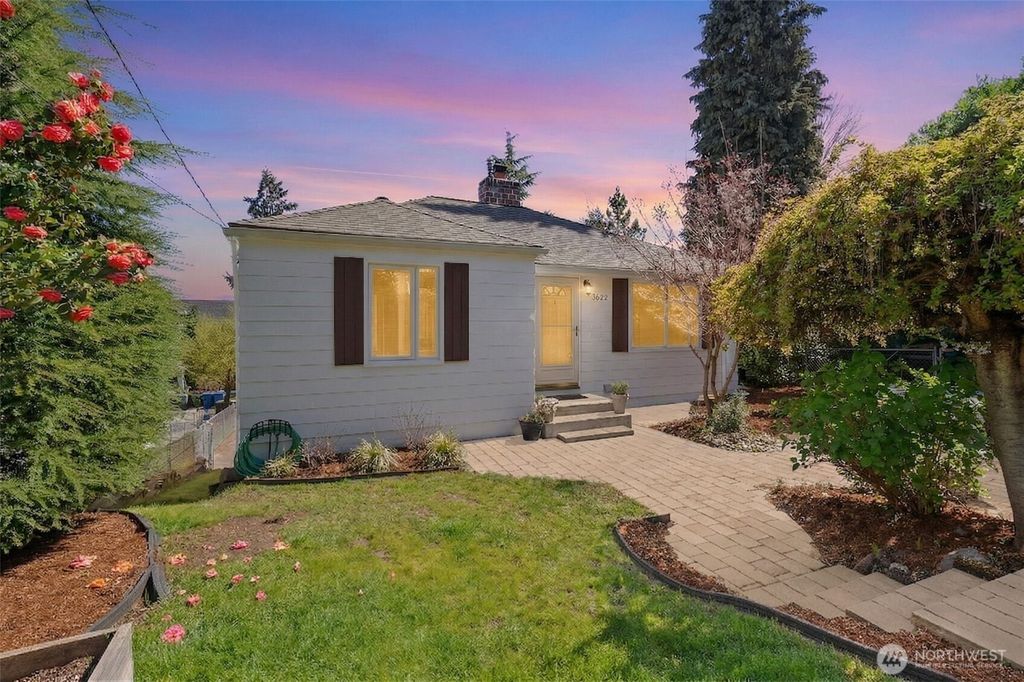 Photo of 3622 23rd Ave Ave W, Seattle, WA 98199 (MLS # 2505101)