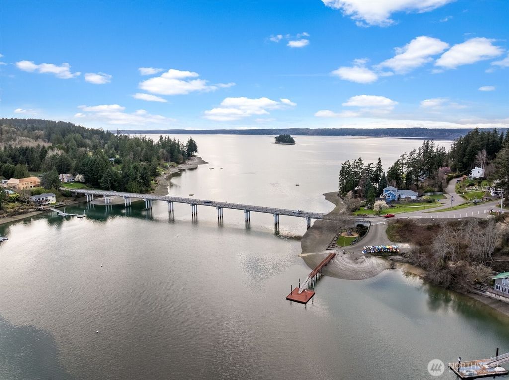 Photo of 202 Fir Drive NW, Gig Harbor, WA 98335 (MLS # 2485332)