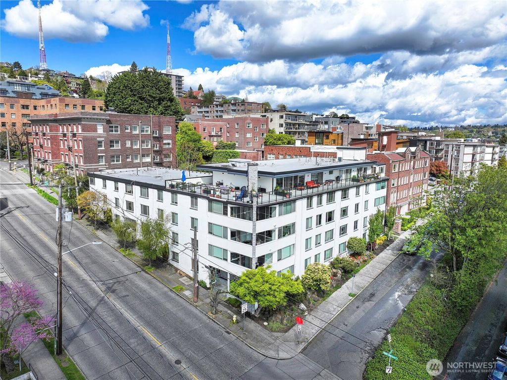 Photo of 800 Queen Anne Avenue N, Seattle, WA 98109 (MLS # 2436468)