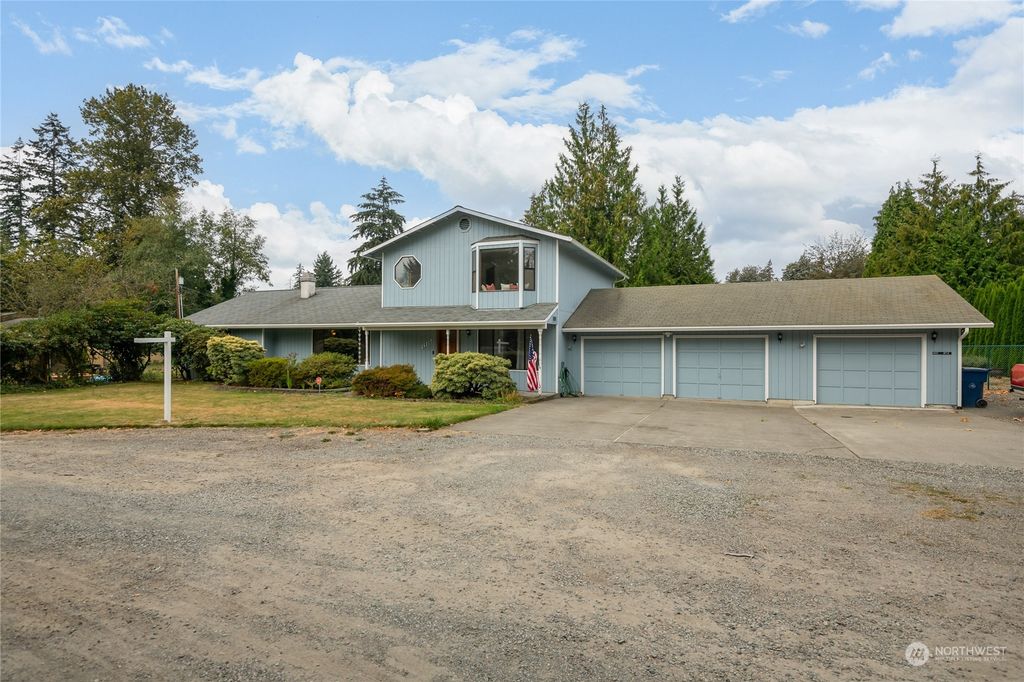 Photo of 35217 56th Avenue S, Auburn, WA 98001 (MLS # 1995831)
