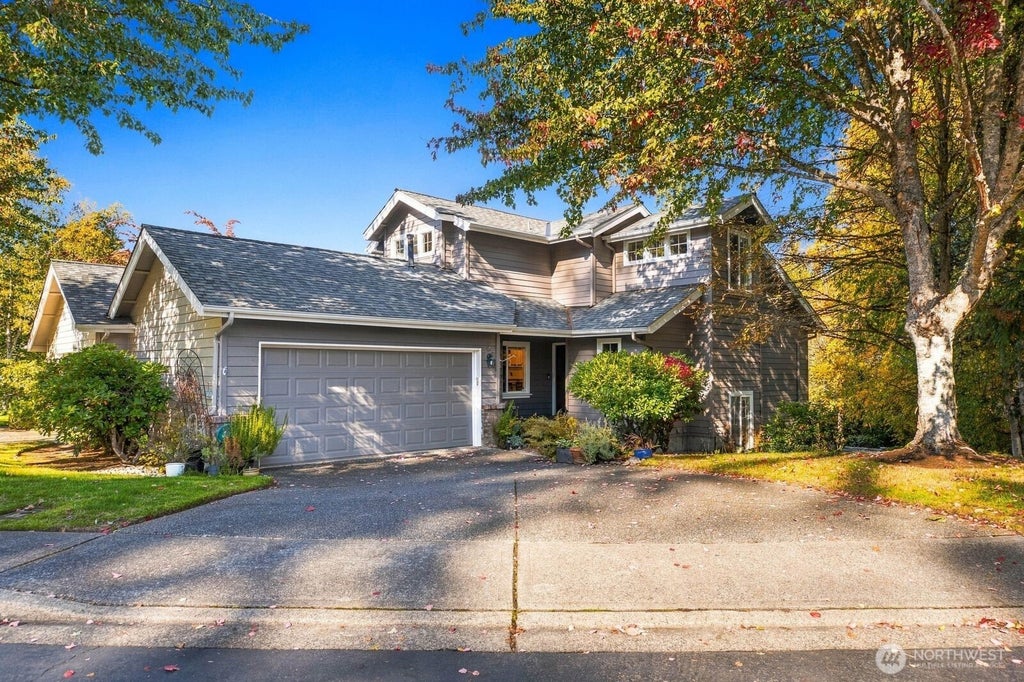 Photo of 16918 Cobblestone Drive, Lynnwood, WA 98037 (MLS # 2593495)