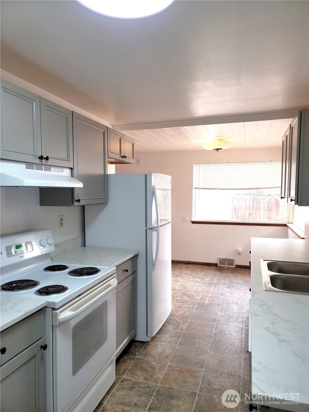 Photo of 2607 W Texas Street, Moses Lake, WA 98837 (MLS # 2564536)