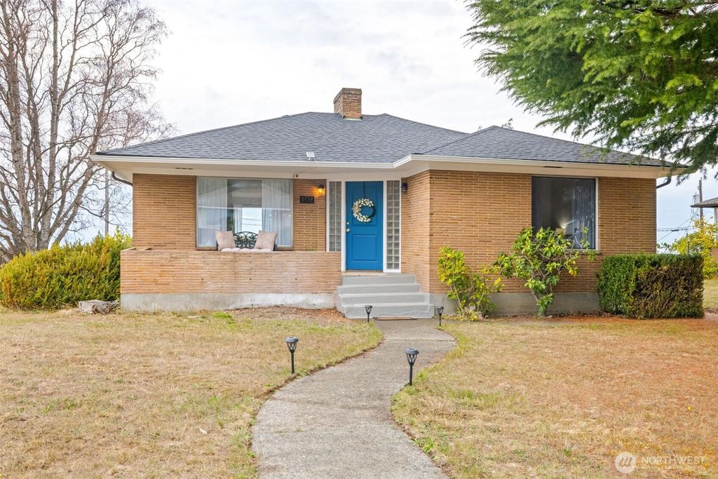 Photo of 101 E Whidby Avenue, Port Angeles, WA 98362 (MLS # 2442364)