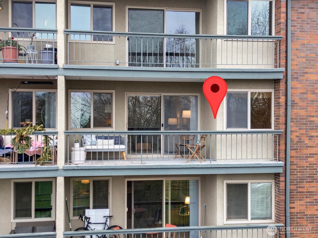 Photo of 732 11th Avenue E #304, Seattle, WA 98102 (MLS # 2476314)