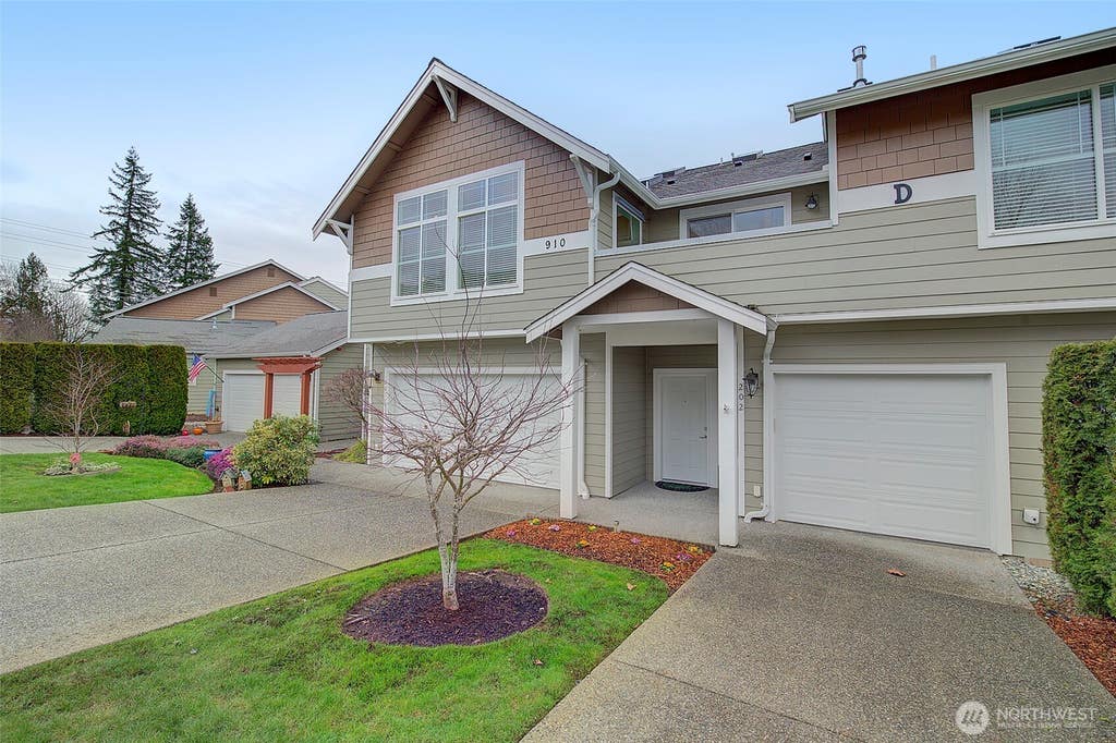 Photo of 910 Medical Center Drive #D202, Arlington, WA 98223 (MLS # 2540949)