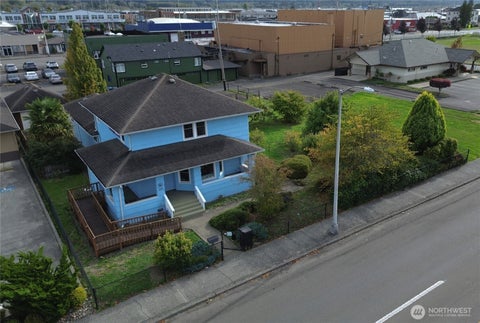 Photo of 305 W 1st Street, Aberdeen, WA 98520 (MLS # 2563457)