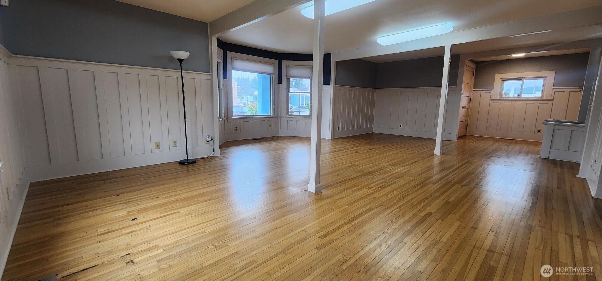 305 W 1st Street