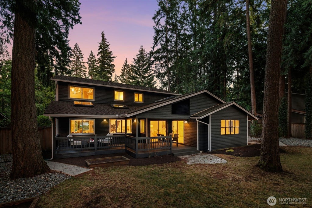 Photo of 3211 220th Avenue SE, Sammamish, WA 98075 (MLS # 2579545)