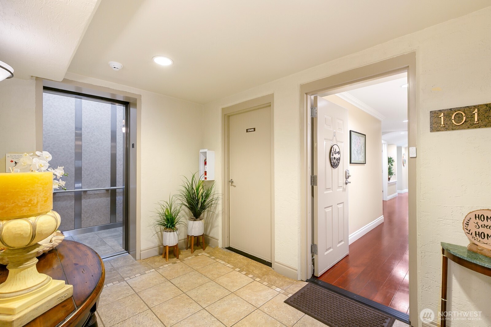 2100 Thorndyke Avenue W 101