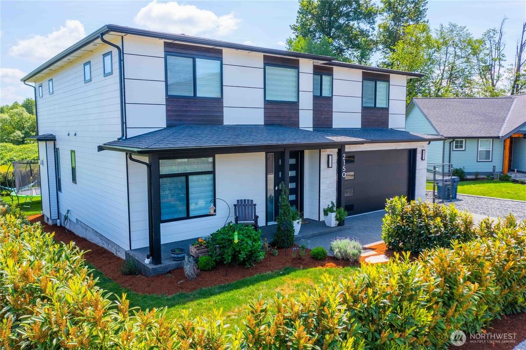Photo of 2150 Lagerwey Circle, Lynden, WA 98264 (MLS # 2522997)
