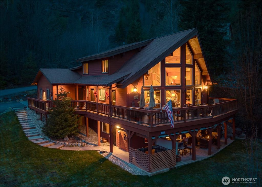 Photo of 20701 Pelton Place, Leavenworth, WA 98826 (MLS # 2502020)