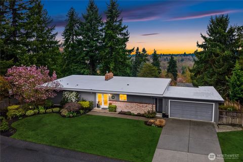 Photo of 1744 127th Avenue SE, Bellevue, WA 98005 (MLS # 2493345)