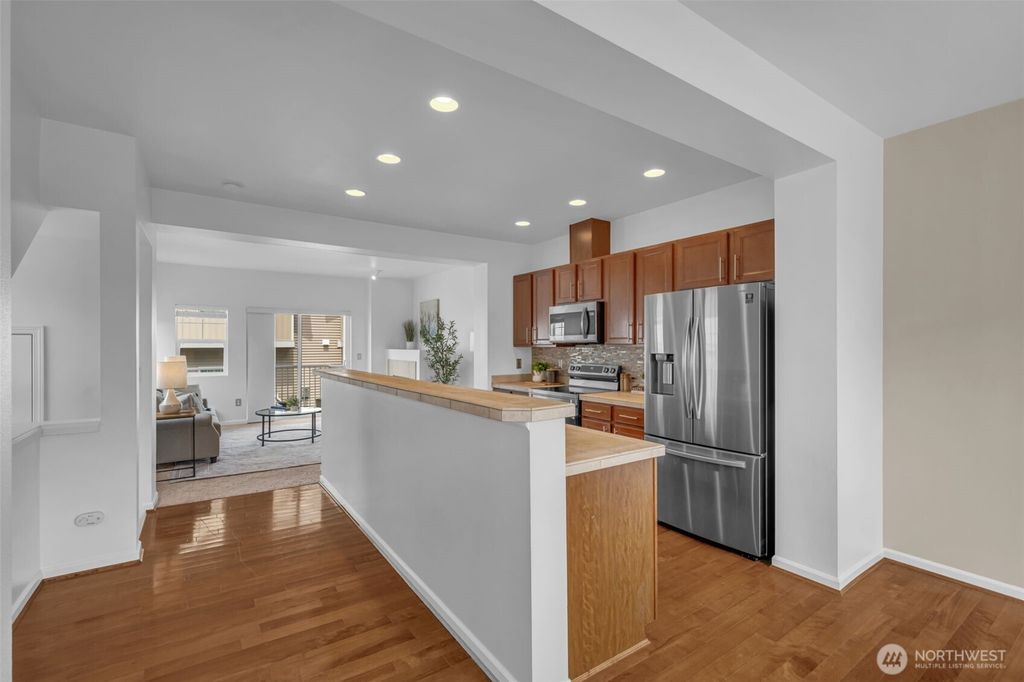 Photo of 201 127th Street SE #A, Everett, WA 98208 (MLS # 2544875)