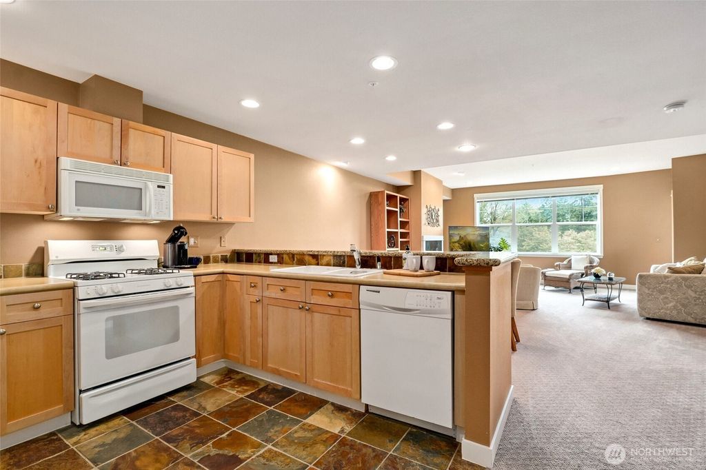 Photo of 1000 Cabin Creek Lane SW #C-205, Issaquah, WA 98027 (MLS # 2331962)