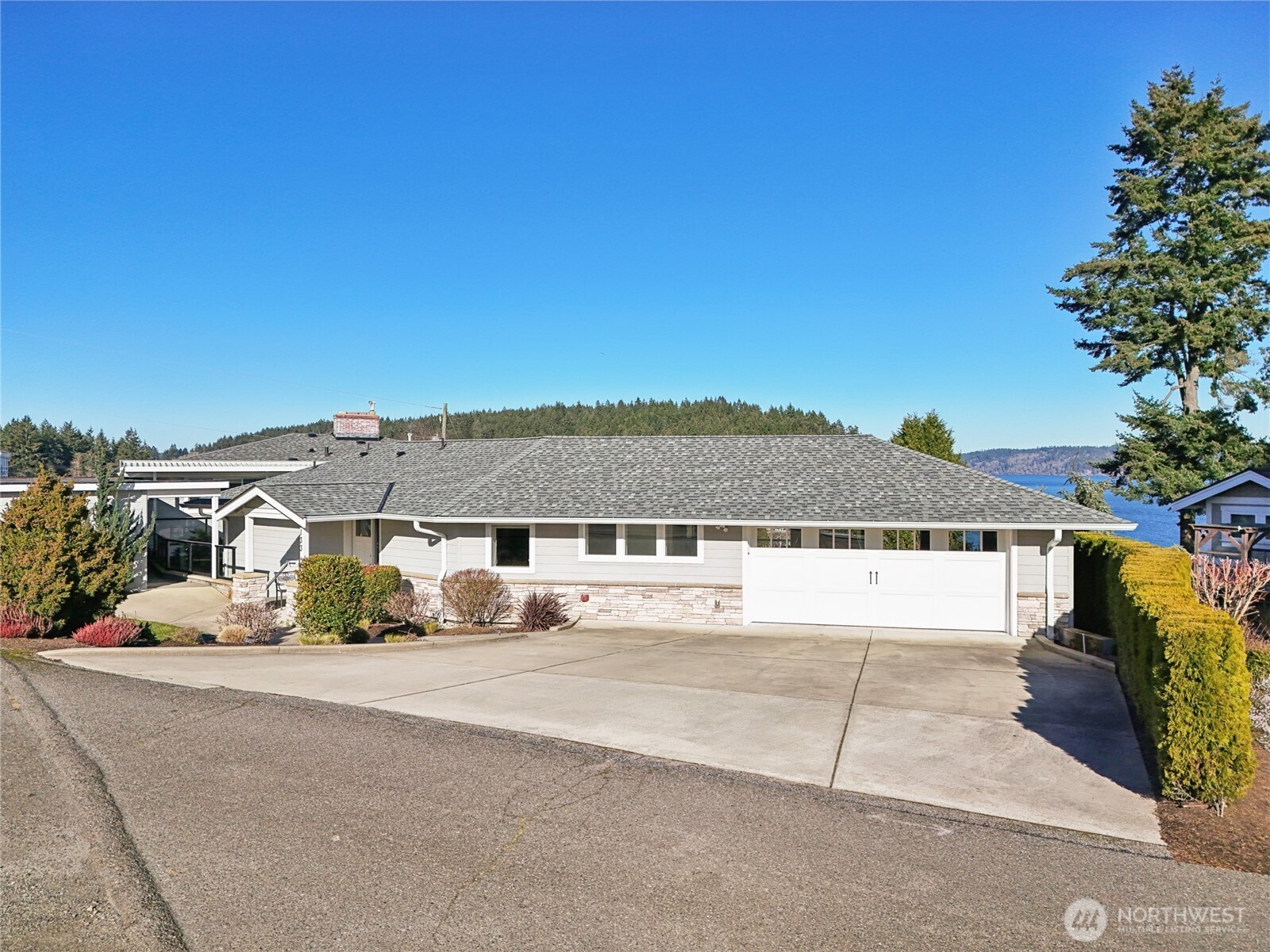 7133 Grandview Pl
