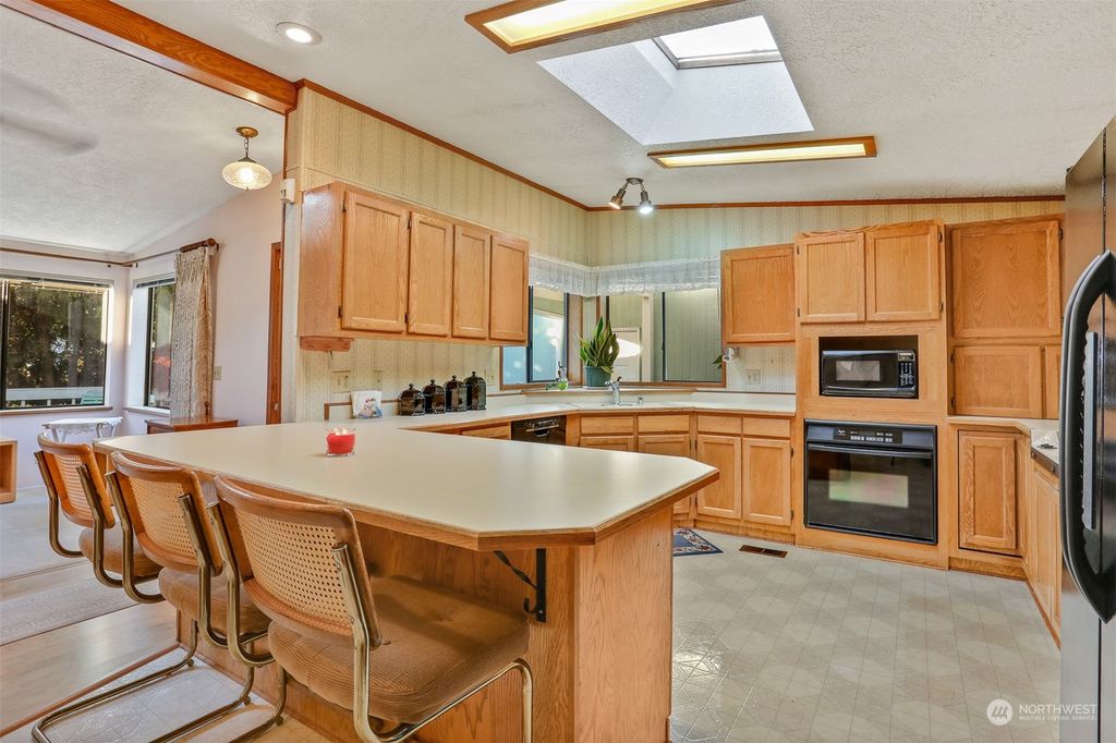 Photo of 928 241st Place SW, Bothell, WA 98021 (MLS # 2024311)