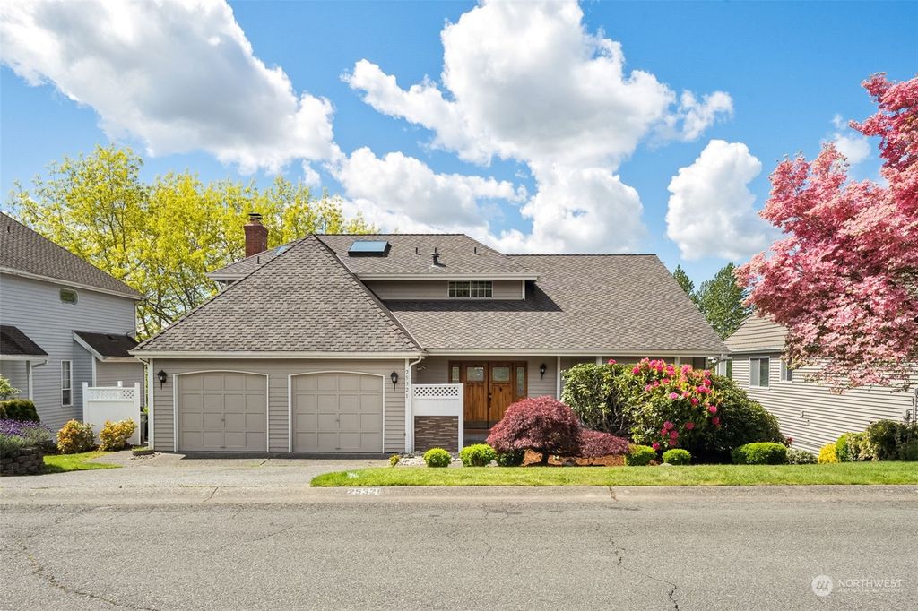 Photo of 25321 126th Avenue SE, Kent, WA 98030 (MLS # 2232094)