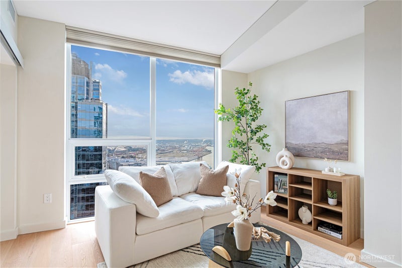 121 Stewart ST 3004