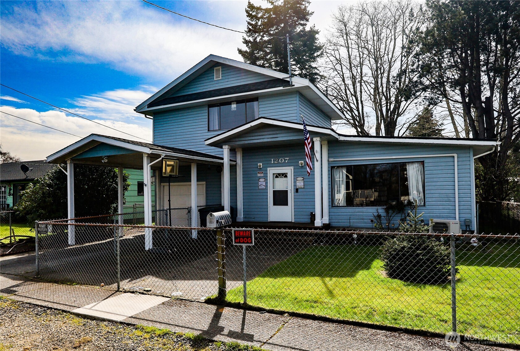 1207 W Perry Street