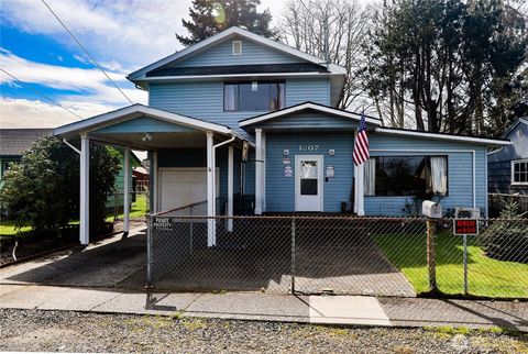 Photo of 1207 W Perry Street, Aberdeen, WA 98520 (MLS # 2500342)