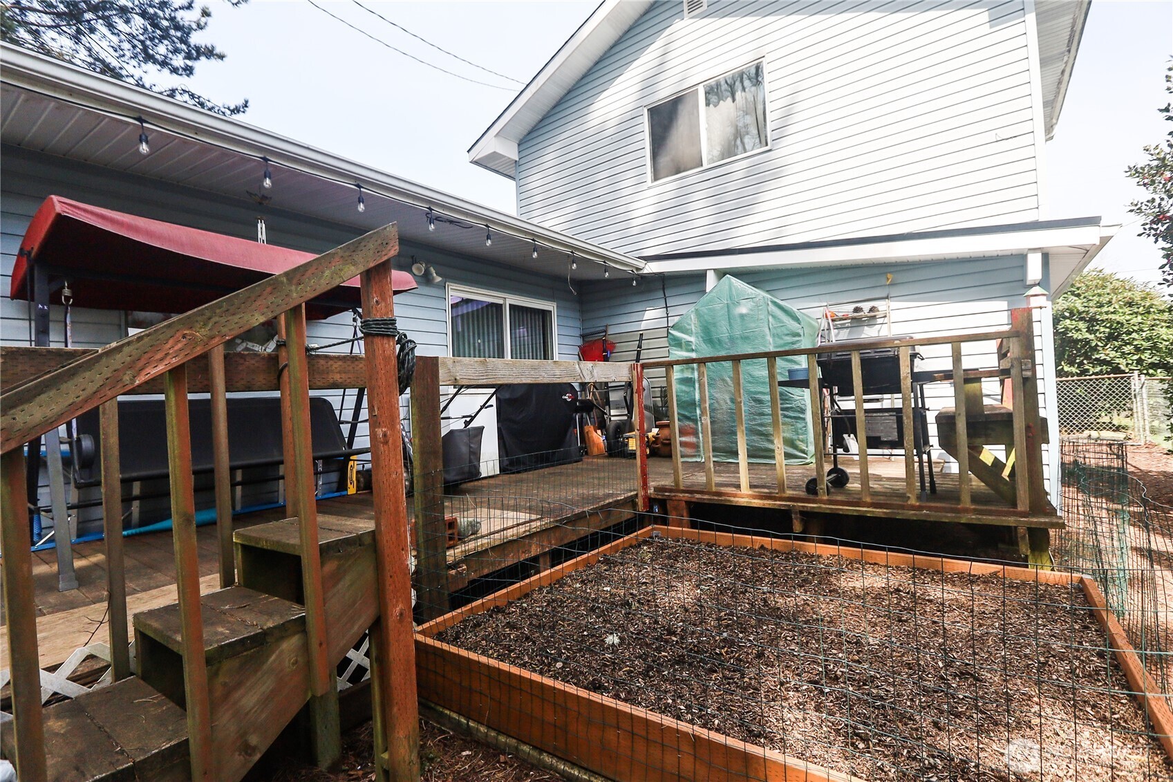 1207 W Perry Street