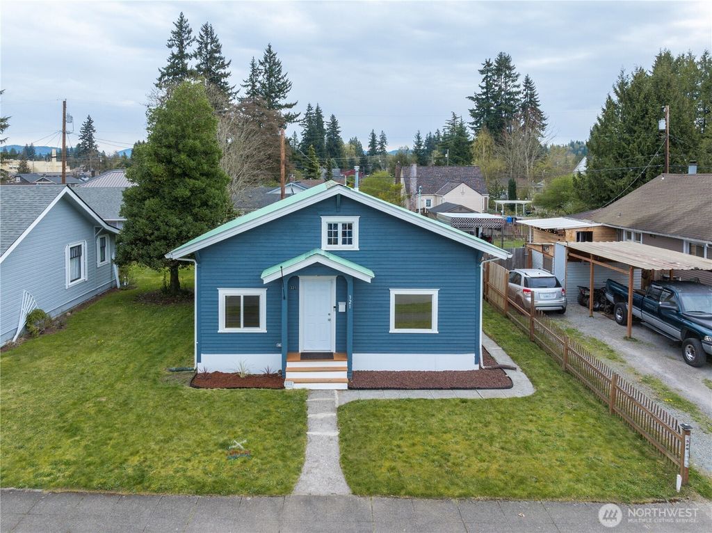 Photo of 321 S Olympic Avenue, Arlington, WA 98223 (MLS # 2506453)