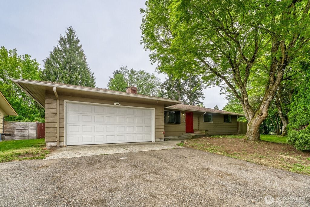 Photo of 20828 116th Avenue SE, Kent, WA 98031 (MLS # 2516945)